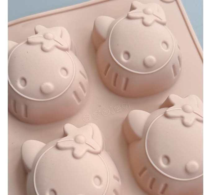 Форма для кексів Hello Kitty 22 х 14см