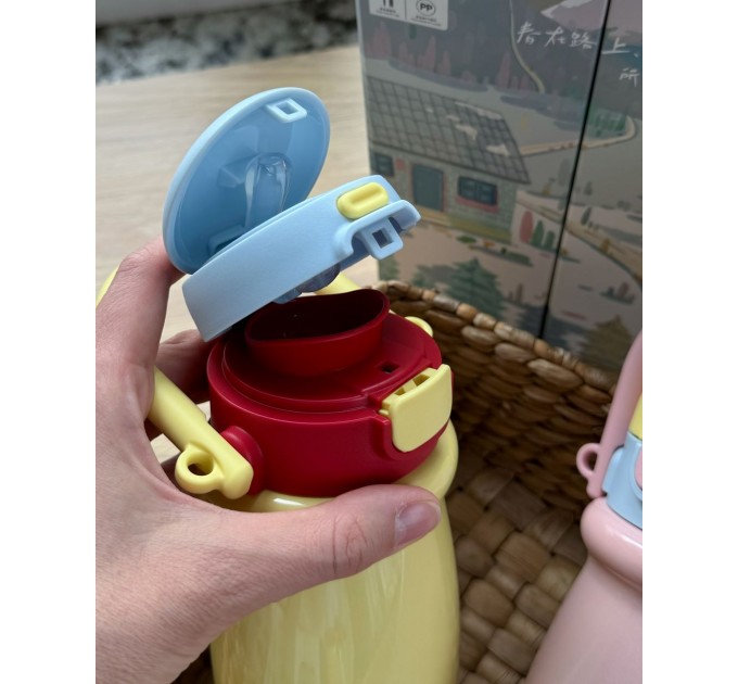 Термос - поїльник 480 мл з подвійною кришкою з чашкою Жовтий